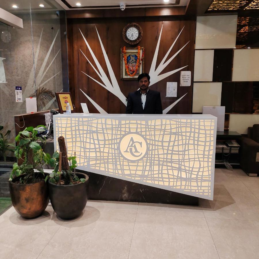 Ananda Castle Hotel Vrindavan Bagian luar foto
